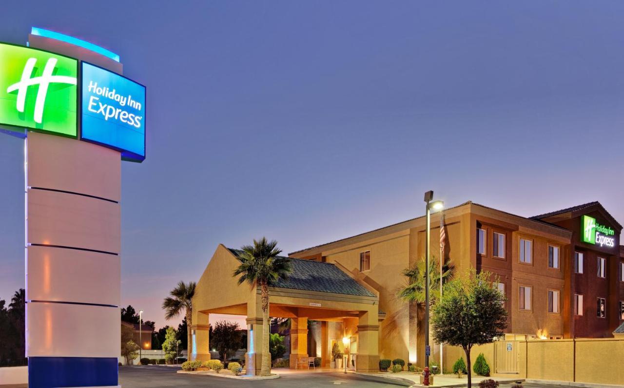 Holiday Inn Express Las Vegas-Nellis By Ihg Екстер'єр фото