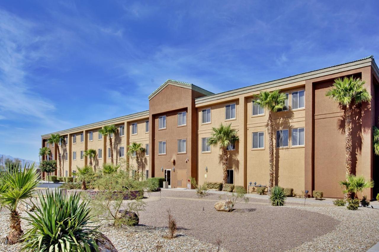 Holiday Inn Express Las Vegas-Nellis By Ihg Екстер'єр фото