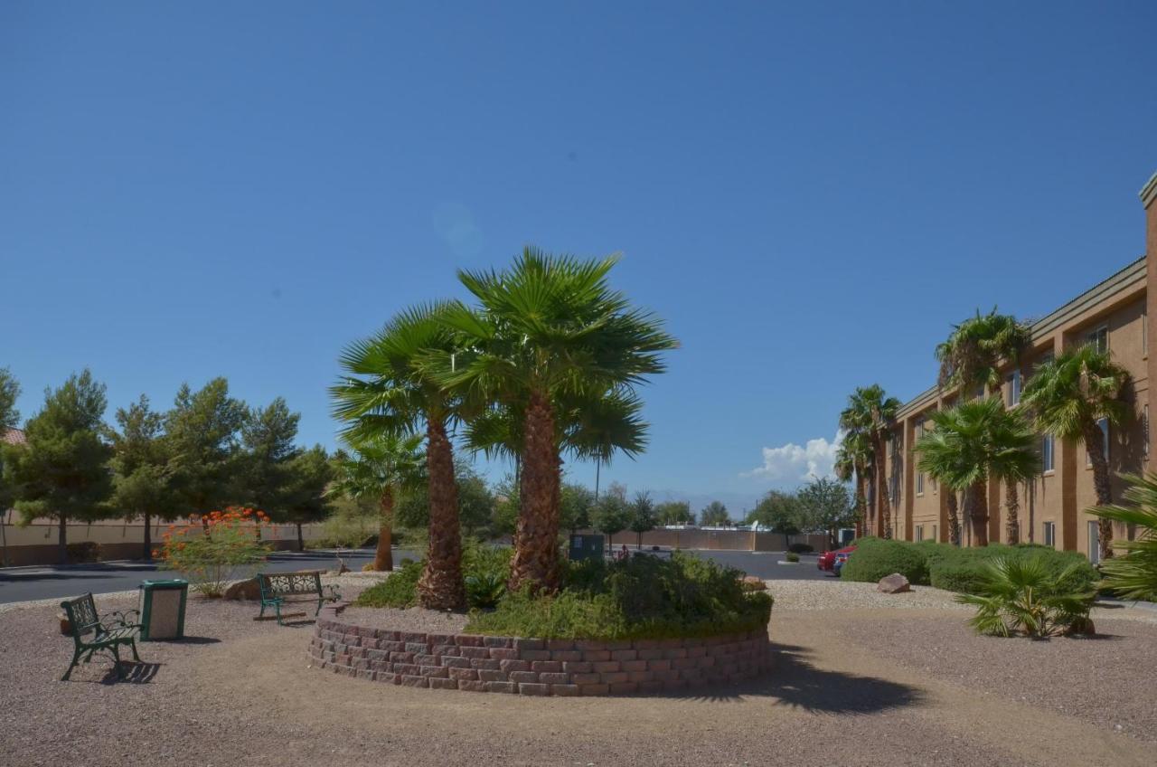 Holiday Inn Express Las Vegas-Nellis By Ihg Екстер'єр фото