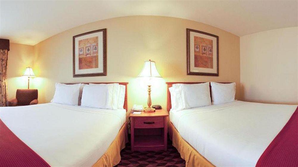 Holiday Inn Express Las Vegas-Nellis By Ihg Екстер'єр фото